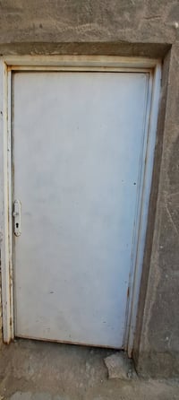 باب PVC تركي • ٢م×١م • باب حديد ثقيل