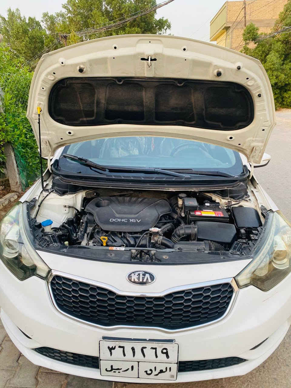 سلام عليكم 
سيراتوا موديل 2014 فول مواصفات مكفوله عدا بارد قليل بالباب السيارة جاهزة من كلشي مكانها نجف 
للتواصل ***********
سعرها 136
