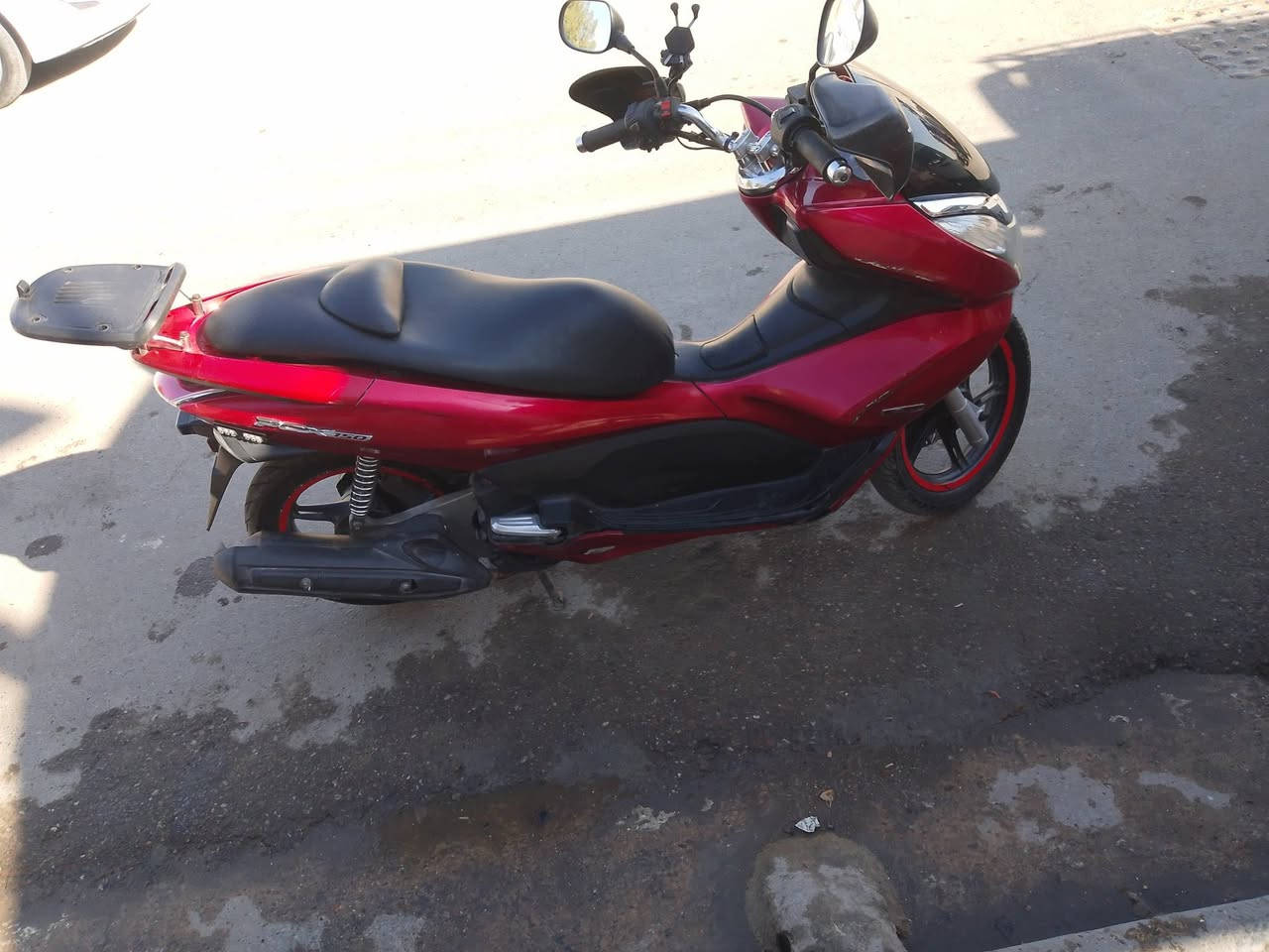 سلام عليكم دراجه جيل الوال دراجه كفاله جيب فيتر وتعال كلبه مكاني الامين مال مشتل السعر 10وبيه مجال حك جيه شراي يخابر ***********
