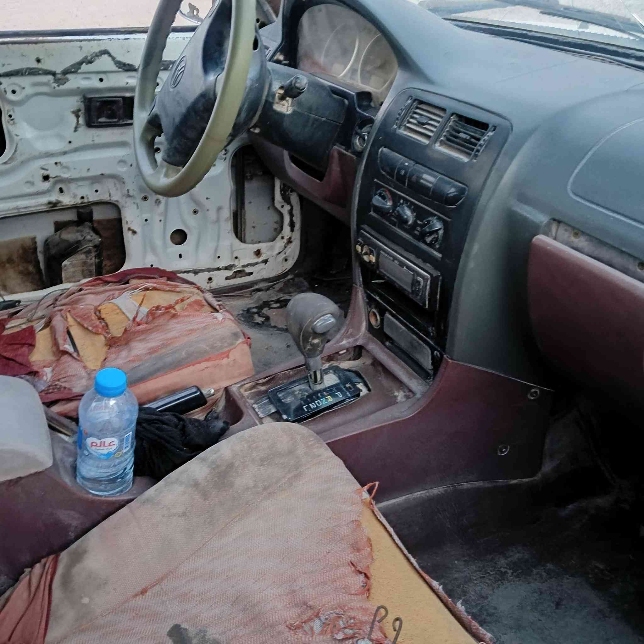 سلام عليكم سياره دير للبيع موديل 2007 مكينه وكير خير من الله  كير اوتماتيك السعر 19 مكاني بصره للاستفسار ***********
