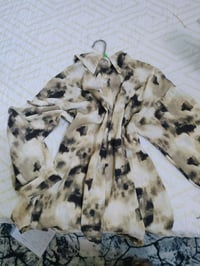 ملابس بنات • جديدة • قمصان بناطيل