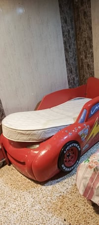 غرفة اطفال • نضيفه • مابيها شي