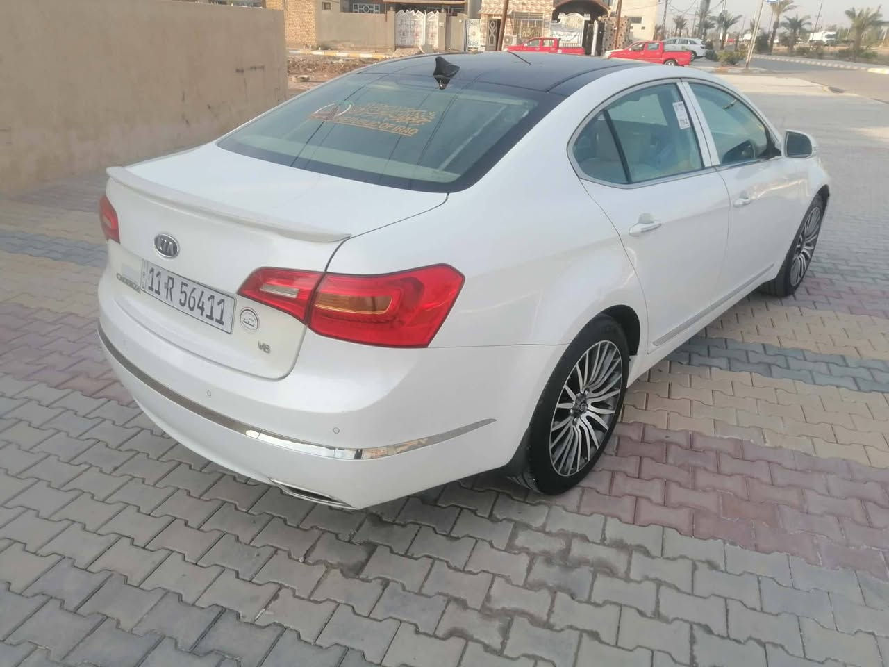 السلام عليكم

كادينزا2013خليجي محرك 3.5 V6 خليجي

مكانها واسط

السياره VIP ملكي والمواصفات معروفه : -

1-بصمه

2-بانوراما

3-تبريد ثلج قطعتين

4-مري شفط

5-لد ترحيب باليدات والبوب

6-حساسات

7-كاميرا خلفيه

8-نظام صوت من شركة انفنتي 12سماعه

9-لد ابيض

10-كشنات تدفئه

11-كشنات كهرباء

12-ويل 19

13-برده خلفيه  
السياره مكفوله كفاله عامه ماعد االبنيد صبغ 
السياره خير من الله تخم تايرات اصلي  صدر جديد تبريد ثلج كلشي مناقصها ميزانيه وبلنص ودسكات تخم بلكات وتخم مجاول وقاعدة فيت بم وباتري كله جديد سياره متصرف عليها دينار لاتنقيص ولا تبخير ولا حماوه محرك جديد  وما متعبها نهائيا سونارها مرفق با المنشور  
السعر 125وبيها مجال للطيببن
للاستفسار اتصال ***********
***********
