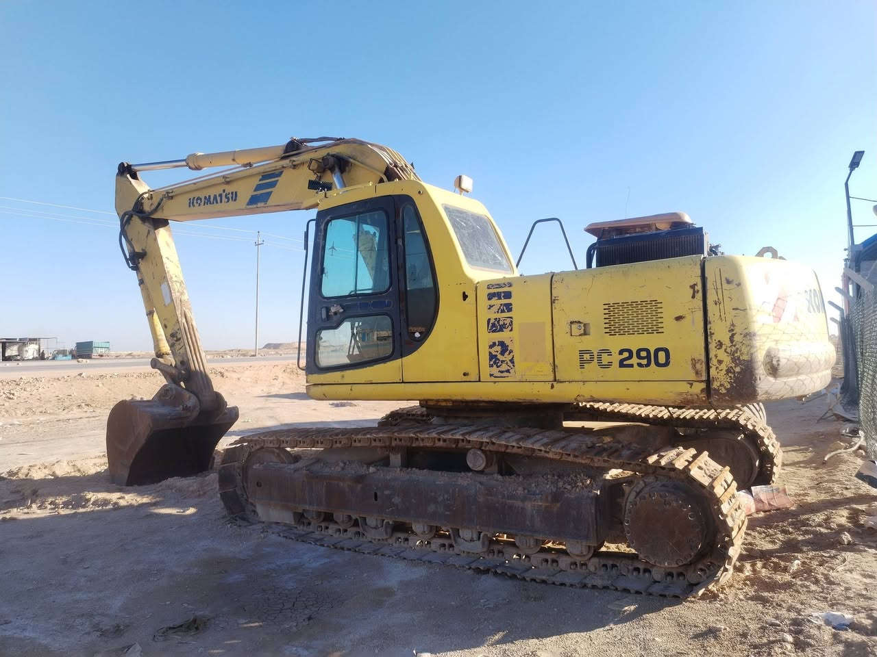 حفاره كوماتسو حجم 290 للبيع اتصال على رقم  ***********

