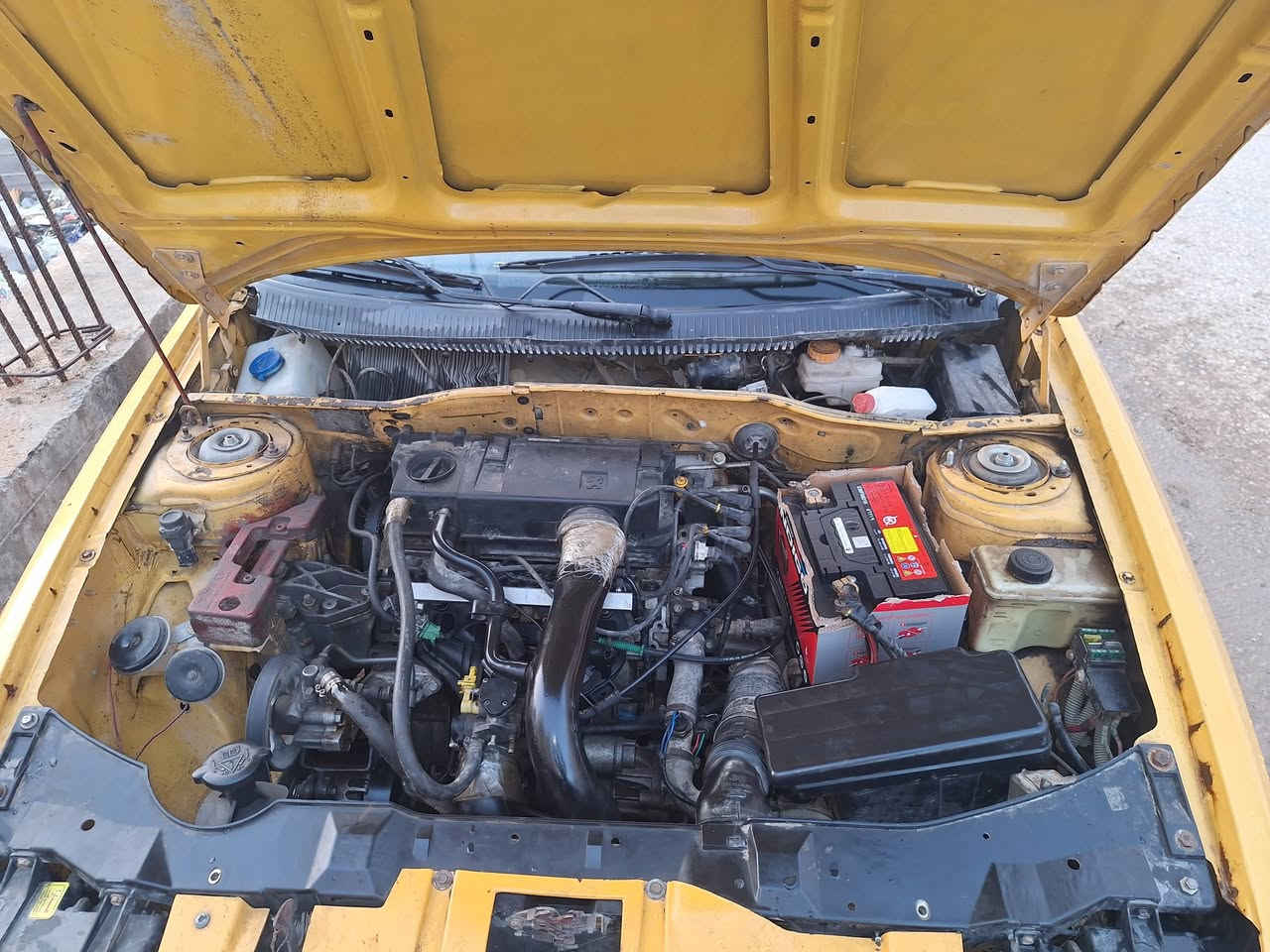 سمند ٢٠١١ سياره حلوه وجاهزه كشرهه دواخلهه كهربائياتهه كله مكفول كير ومحرك مكفولات هيئه وغرامه مصفره راعيهه يمي سنويه لل٢٧ سياره عوزهه بس حداديه دبلاتهه جدد عوزهه بس فلينه وين ماتريد تطلع بيهه اطلع سعرهه ٢٥ وبيهه مجال بصيط سبب البيع عمليه الله شاهد عليه *********** ولخاص مفتوح
