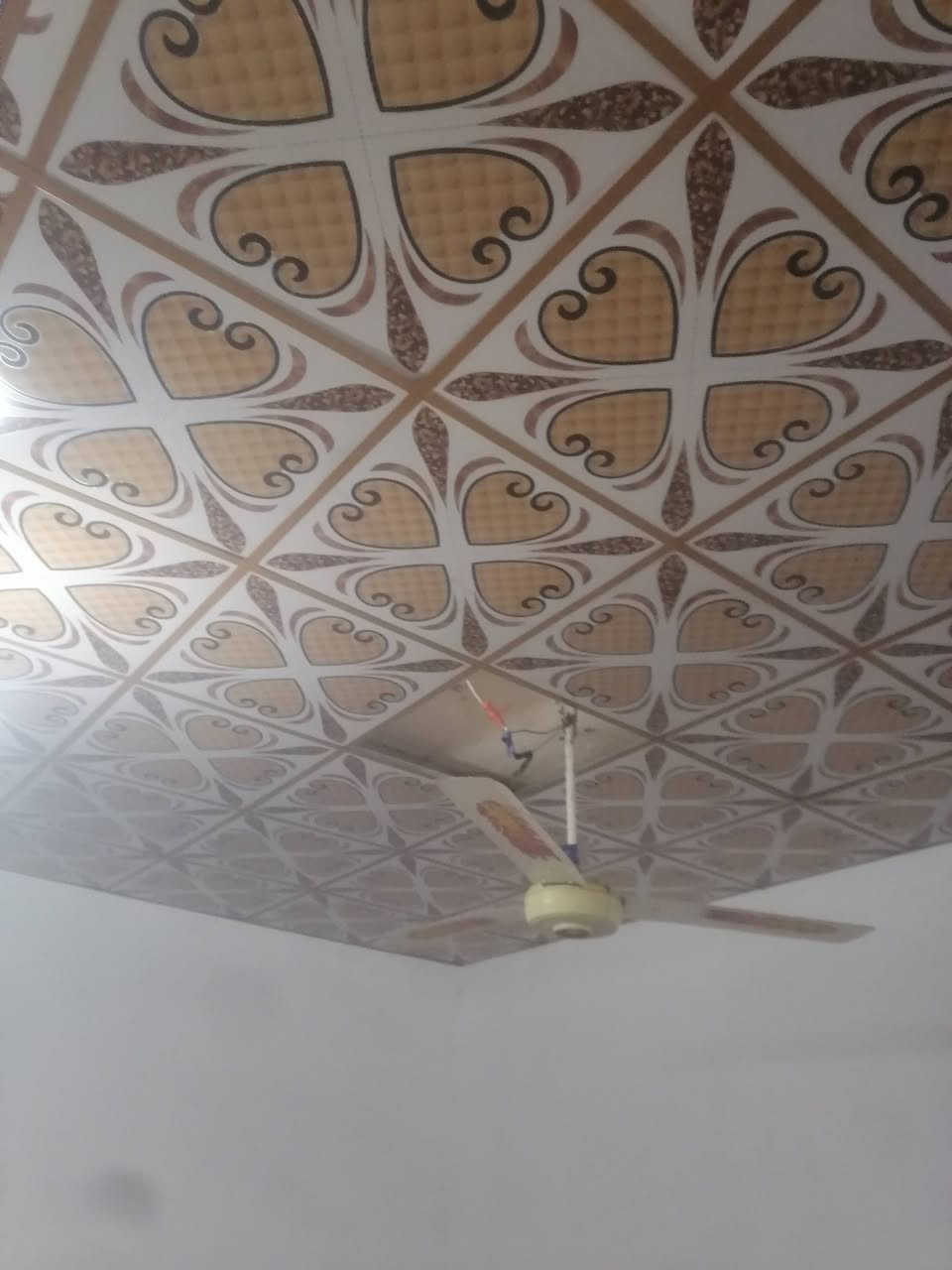 شغل سقف ثانوي داخل البصره حسب الطلب سعر مناسب 
للحجز مراسله الصفحة او اتصال ع الرقم ***********

