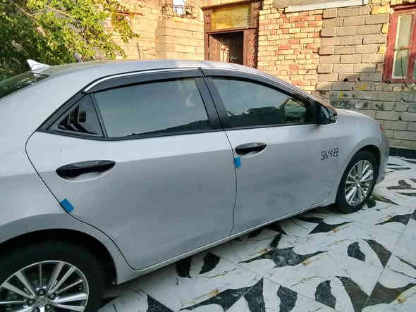 سلام عليكم موديل 14 سياره جديده جاهزة فول ماعده  فتحه مكان ناصريه مراوس صير أو بيع سياره ترقيم جديده هزه جديده حادث فقط بس بنيت بيه باردات بصيطه سعر 118 بيه مجال شراي تفاصيل اكثر عله تصل ***********
