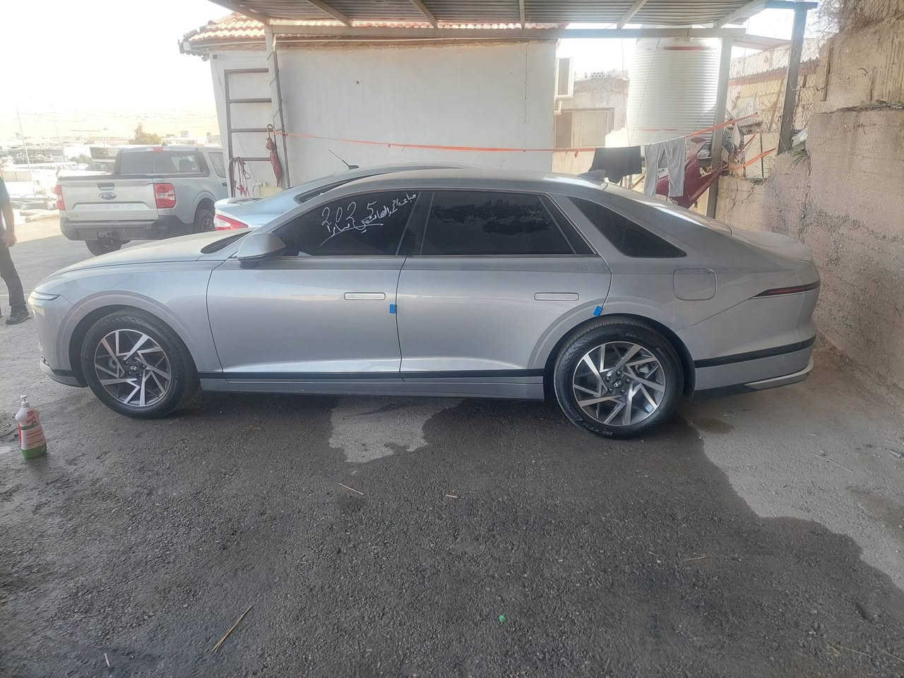 السلام عليكم ورحمة الله للبيع هوندا ازيرا غاز كلين تايتل موديل 2025 بدون رقم السيارة  السعر 24000$ بيهامجال العنوان سامراء ***********
