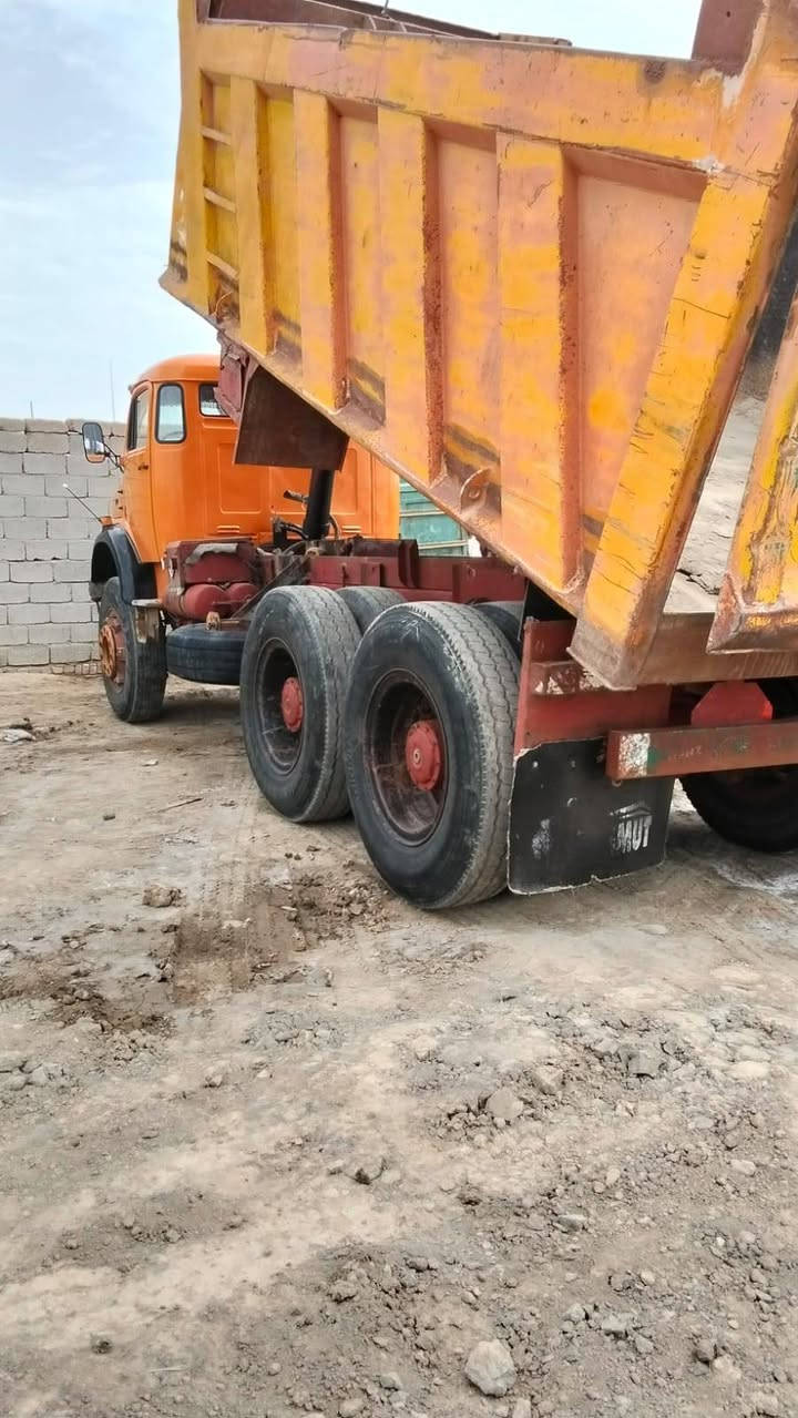 سلام عليكم قجمه للبيع موديل 90 مجموعه جيف بلاد شاصي مكفول مكينه55 نضيفه كير 130 جديد  سياره نضيفه حيل حلأ من الصوره الاستفسار ***********
