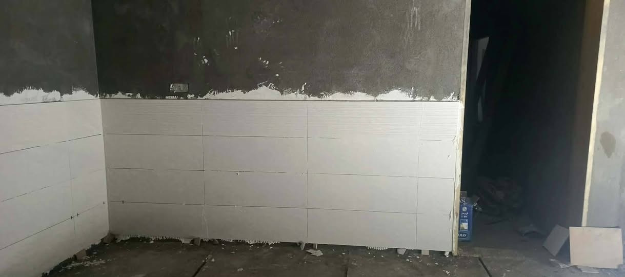 خلفه سيراميك متفرغ حاليا لتواصل واتساب ***********
