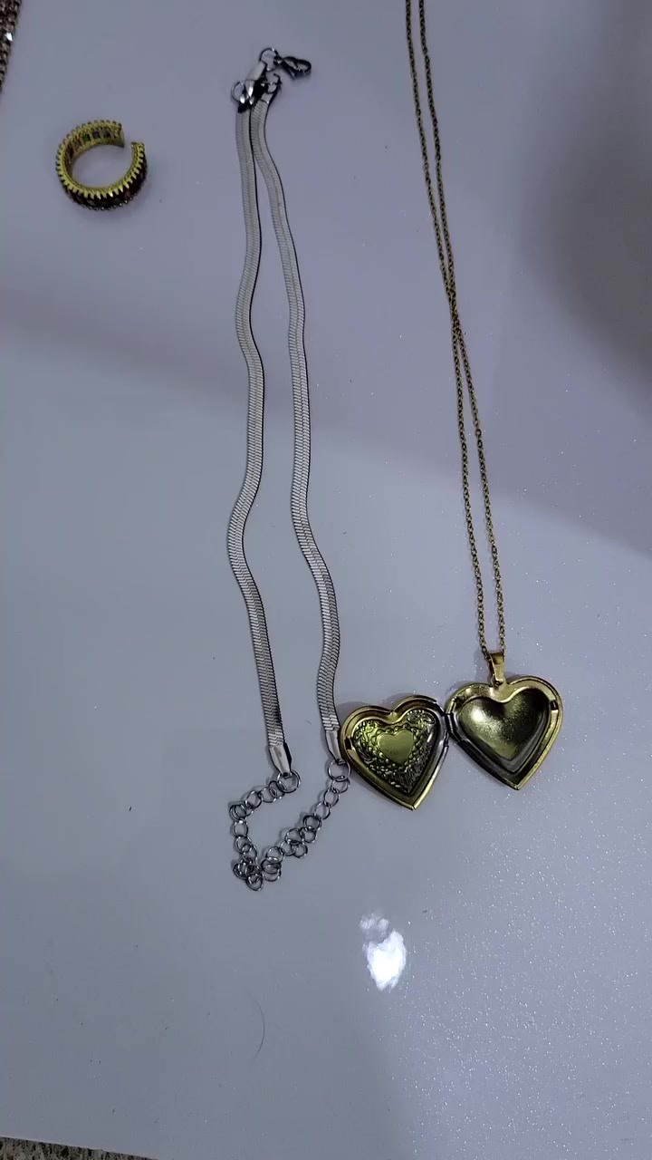 شلعه اكسسورات  الي تفيدهه تدخل خاص =https://www.instagram.com/sha99.5?igsh=MWxiYzR5MjY2MzFqcg==


**إذا كنت صاحب هذا الإعلان وتريد حذفه لأي سبب، رجاءا أرسل رسالة إلى الدعم الفني**