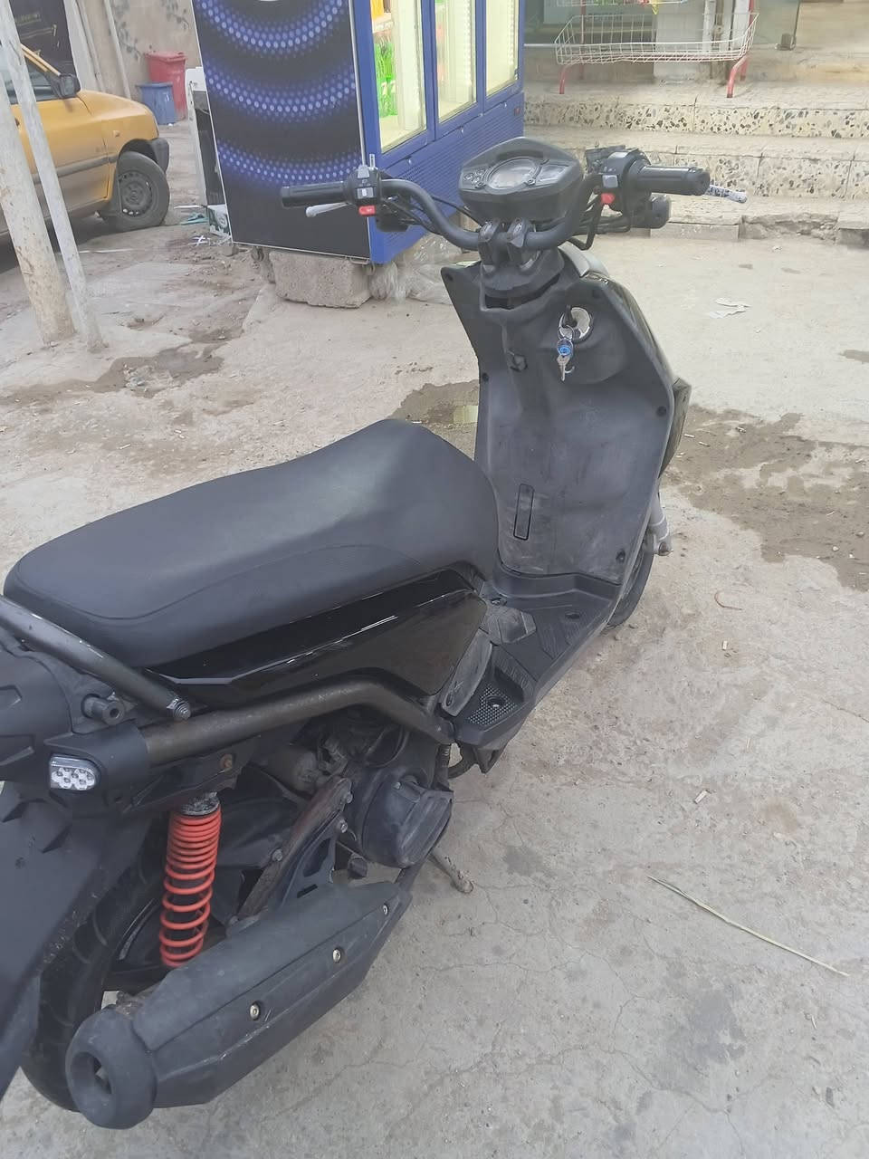 سلام عليكم دراجه سكنس جبلي للبيع
كفاله عامه صار شهر  من نازله  رمبه العنوان 
بغداد الزعفرانيه
***********
