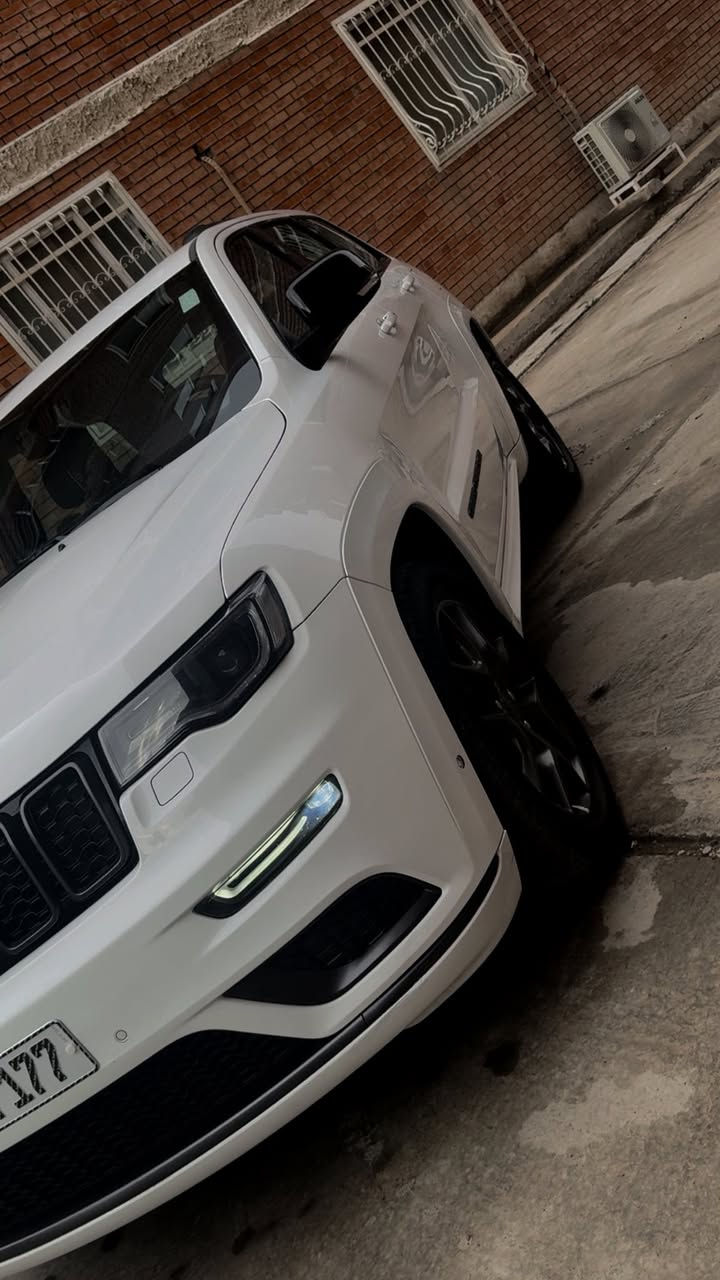 Jeep (S) 2020
خليجي وكالة ليث العبيدي مكفولة من اي ضرر عدا رصعه كلش بسيطه تحت العلامة الخلفيه فقط
⚪️ السيارة لمتد مواصفات الخليجي ١/١
للاستفسار اتصال فقط  ***********
