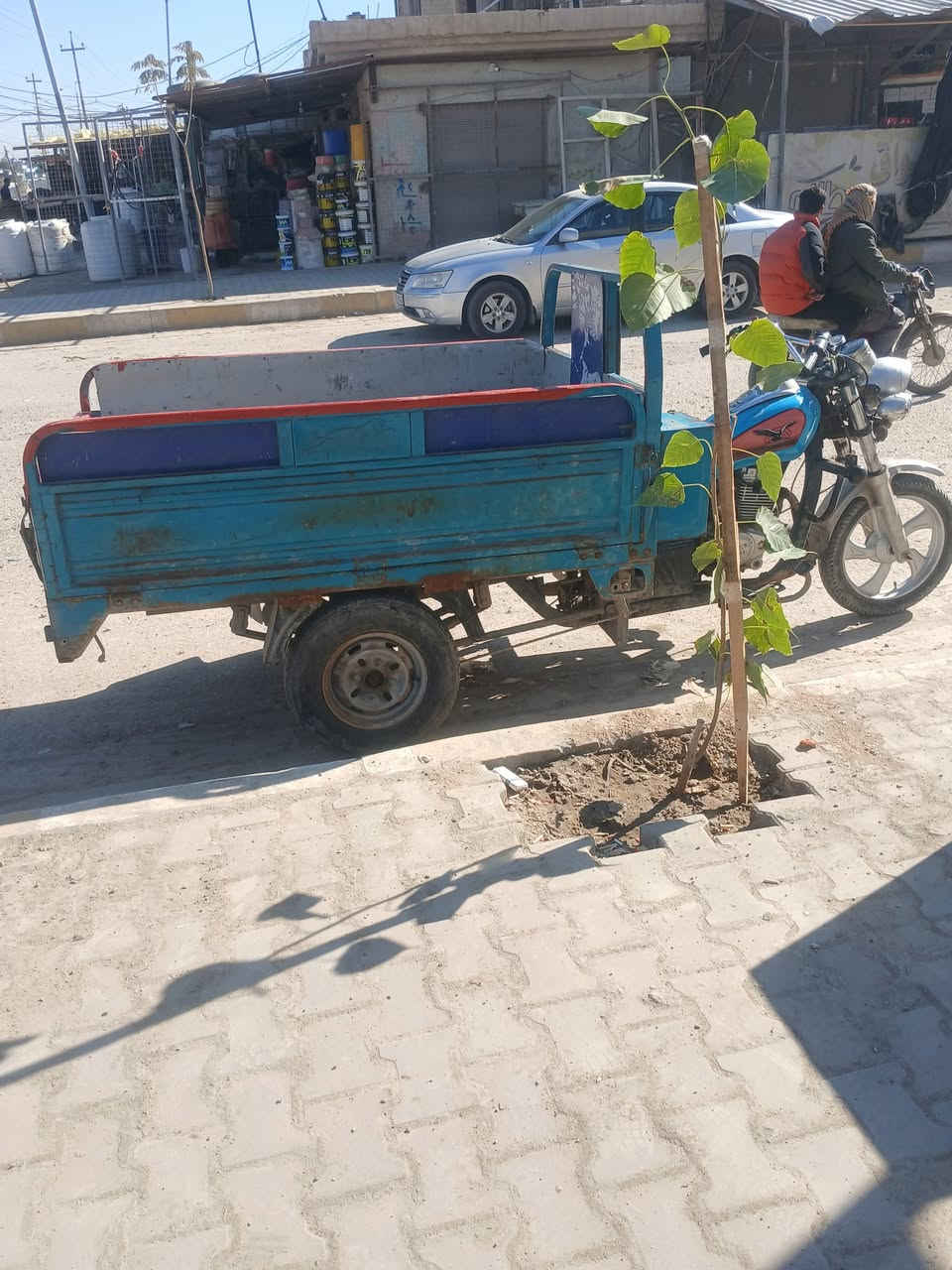 السلام عليكم عندي ستوته للبيع جمرة موديل 2018  جاهزه نكره سلف و أوراق كامله والمكان المسيب حي العسكري شارع الضغط والسعر مليون وميه وبيها مجال الرقم للإستفسار ***********
