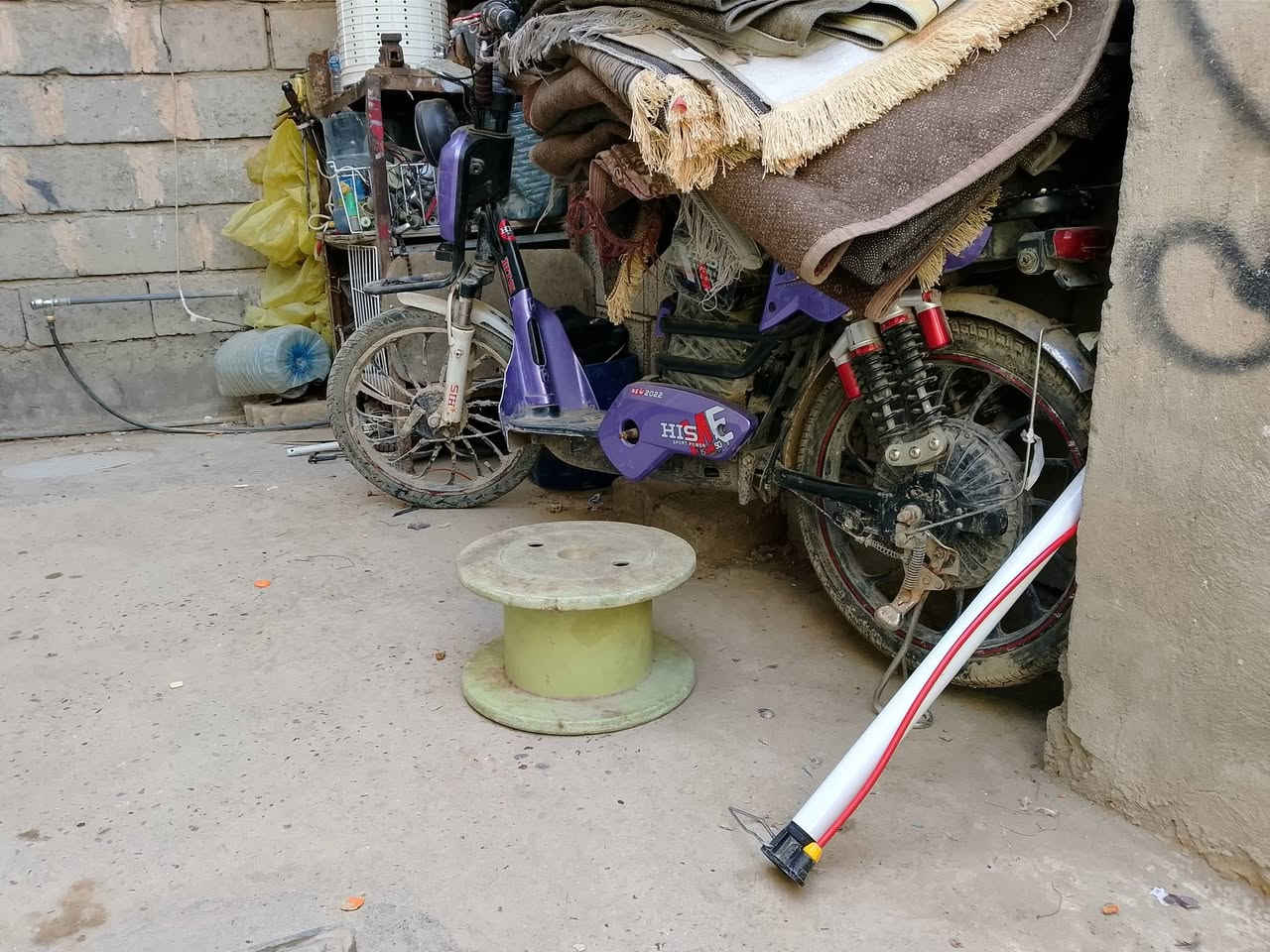 سلام عليكم
باسكلات  البيع 
البرتقالي 26السعر 60
الرصاصي 26سعر65
الحليبي 27سعر 70
دراجه شحن 125
***********
