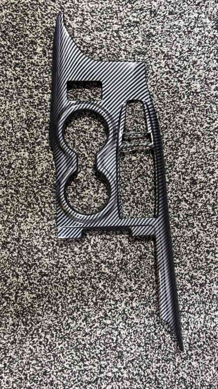 غلاف فايبر اصلي مال كامري وترهم عل سيارة هايلاندر 
الصور كدامكم


**إذا كنت صاحب هذا الإعلان وتريد حذفه لأي سبب، رجاءا أرسل رسالة إلى الدعم الفني**