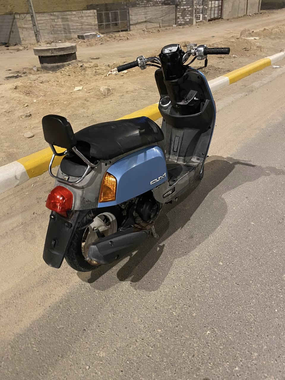 بوليسي كابريتر كفرات مختمة مديل 2007 نضافة 90 بل 100 اخت الحاوية العنوان كربلاء حي الحسين سعر  690 الف بيهة مجال بسيط ***********
