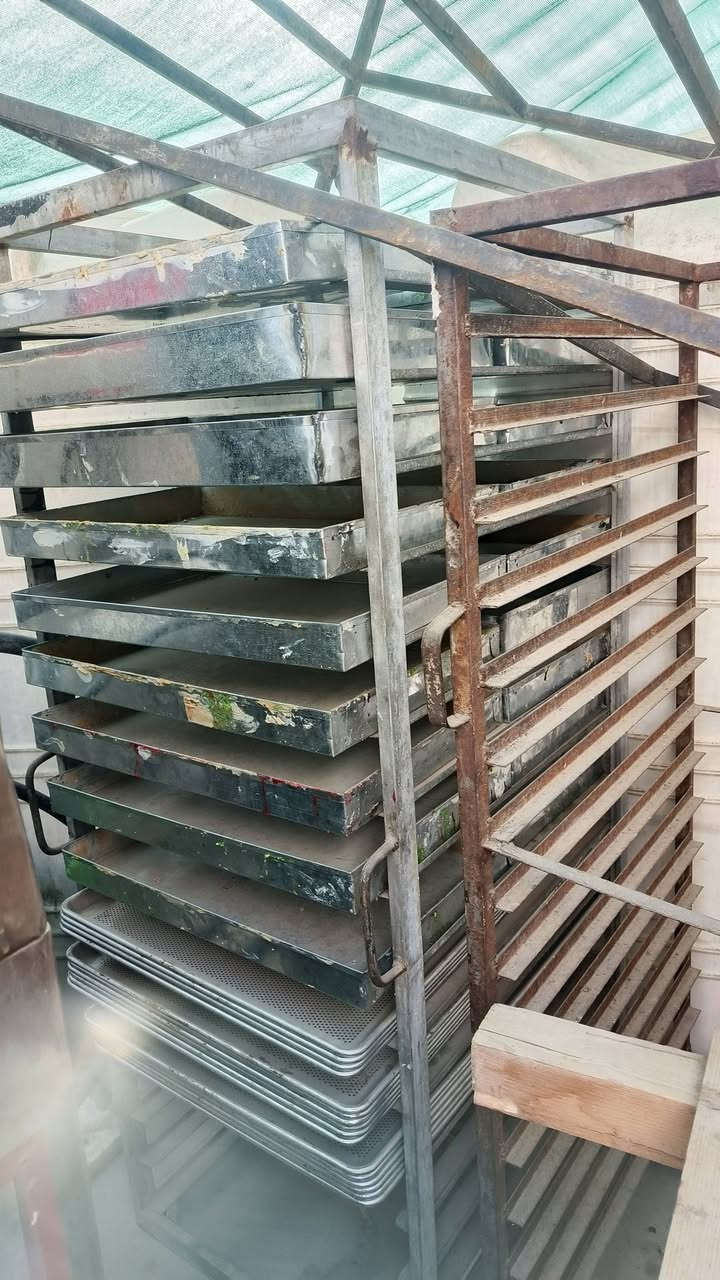 سلام عليكم فرن ٧٠ ؟_داخل بليت __ثلاث خانات السعر خاص بغداد البلديات *********** +عرباين ٣ وصواني ٢٠ مزرفه
