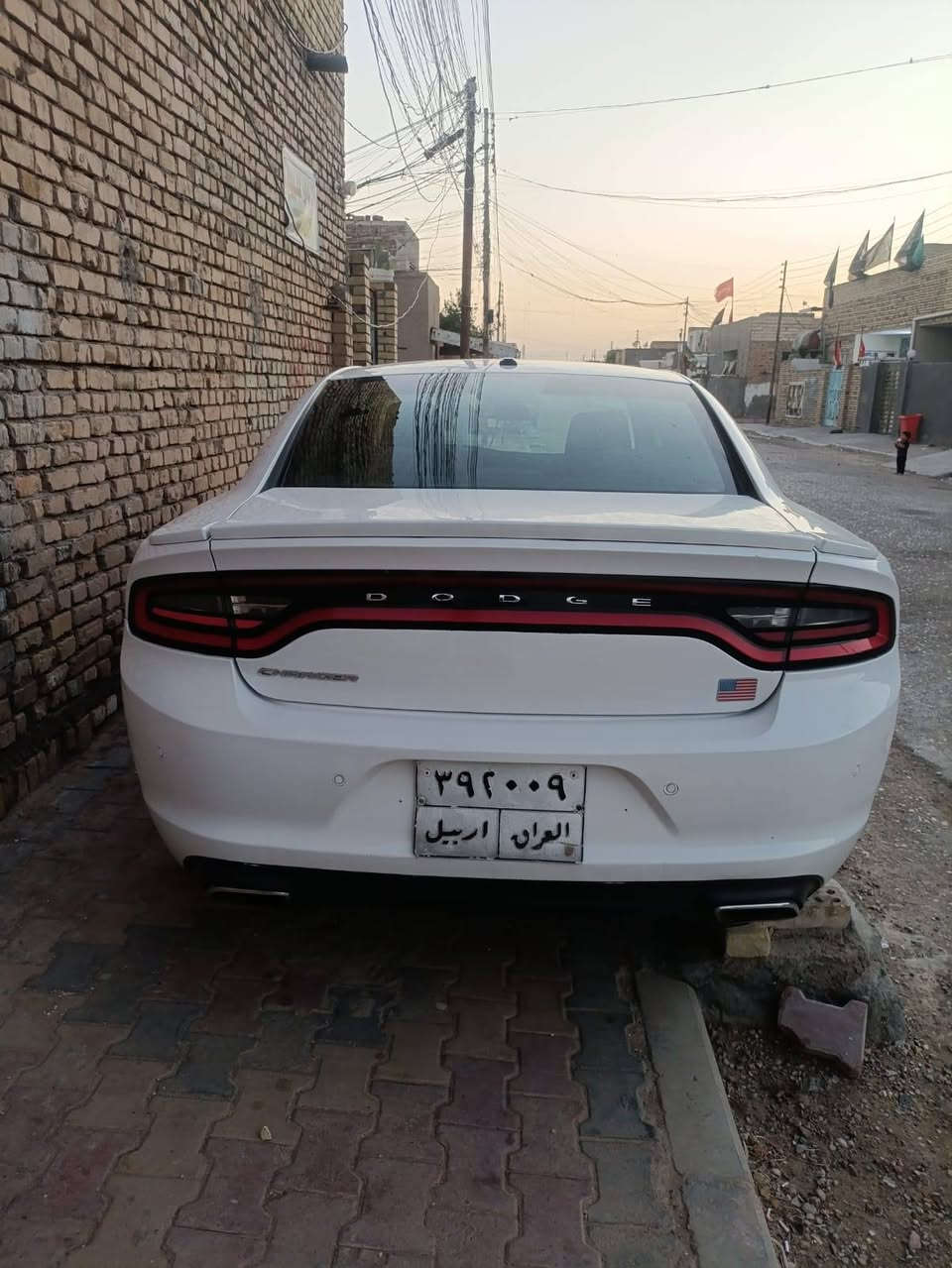 جارجر ٢٠١٧ واردكندي مكفوله كفاله عامه فقط تكحيلات والبنيد مقسم رقم اربيل بااسم كردي وعندي وكاله عامه سنويه نافذه صار ٥ اشهر تقريبا سياره جاهزه على اخر حبايه السعر ١٧٠ وبيها مجال قليل للاتصال ***********@السياره بالعماره
