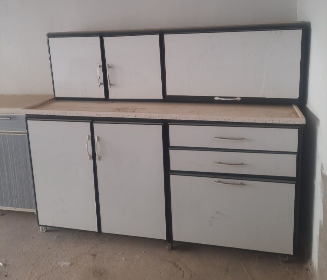 ديوان ٧امتار ونص جديد مستعمل اقل من شهرشرط النظافه وكاونترالمنيوم مترونص فوكا مرمر بدون سنك وطبلات للبيع  العنوان كركوك.تم اعادة النشربسبب الوعود الكاذبة......


**إذا كنت صاحب هذا الإعلان وتريد حذفه لأي سبب، رجاءا أرسل رسالة إلى الدعم الفني**