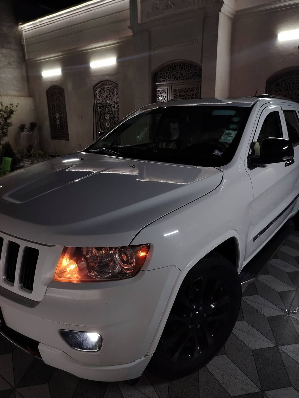 ***********.     2013.
