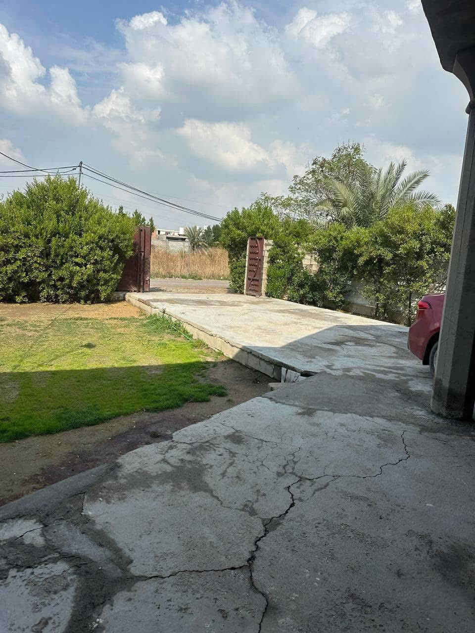 #دار_للبيع_مساحه_500متر_واجه16_انزال31اونص
يحتوي على 2غرف نوم+ستقبال+مطبخ+صاله+صحيات

مساحه البناء 140متر عقد زراعي على قانون 117

العنوان بغداد الدوره مدخل البعيثه قرب حلويات الحمداني 

الاستفسار  ***********. ***********
