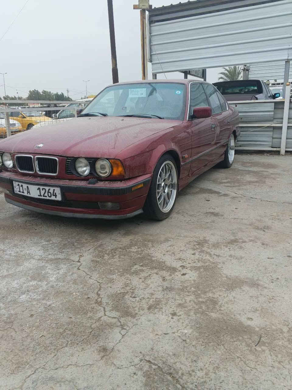 سلام عليكم للبيع بي ام 525اصل
مكينه وكير جدد رقم مميز بسمي اي نقص ما بيها
كامله مصبوغه جماليه مابيها لاضربه ولاخياس
سيارة جديده موديل 90 بيها ويل اصلي قرن الغزال
تبريد تدفئه سلايت كله شغال حته موبايل شغال 
سعر 75 و بيها مجال للشراي مكاني البياع 
***********
