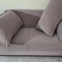 تكمه • ٧ مقاعد • كرويته كبيرة