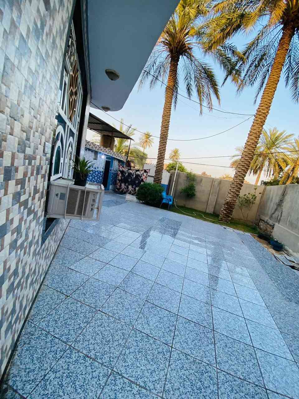 دار للايجار

مساحه 250 

يحتوي على 👇🏻 

صاله - كلدور - غرفه نوم 1 - صحيات عدد 2 - مطبخ - 

كراج سياره - حديقه 

الموقع 📍 نهاية نادر الثالثه - خلف حسينية المصطفى  

يبعد عن الشارع الرئيسي حله ديواانيه 250م 

خدمات - ماء - كهرباء  - تبليط  

               للاستفسار عن أي عقار يتم نشرة

      مراسلة الصفحه او الاتصال على 

          *********** - عمار الربيعي 📞 

         *********** - فقار الجنابي 📞
