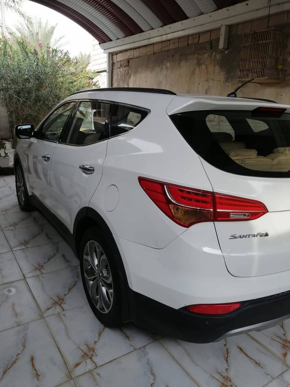 سلام عليكم سنتافي موديل 14 خليجي سته سلندر سبعه راكب سياره كفاله عامه رقم بصره باسمي  رقم موبايل ***********
