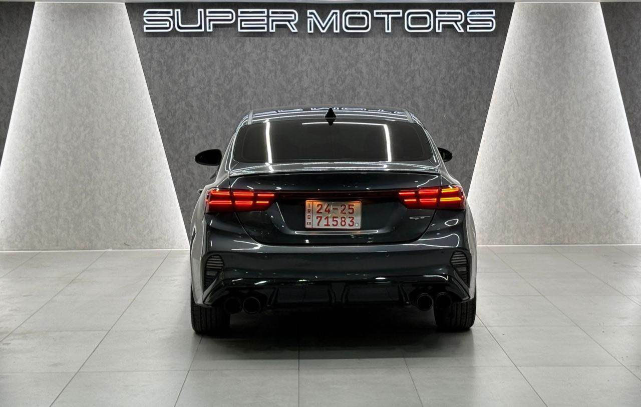 Kia forte GT 
موديل ٢٠٢٤
موصفات امريكي فول موصفات 
سلايد 
كوشن جلد  تبيرد و تدفئة 
رادار خلفي و امامي 
گير سبورت شفتات
ويل كبير 
بصمة و شغال
گزوز سبورت 
ماشية ١١ الف ميل 
محرك ١.٦ توربو گير و محرك بشرط 
بيها قطعتين صبغ جاملغ و بونيد 
ارباك ستيرن فقط 
رقم شاصي : 3KPF44AC4RE756496
سيارة بدون رقم تترقم شيمالي 
سعر ١٤٨ و بيها مجال 
مكان سيارة دهوك 
موبايل : *********** دهوك, العراق
