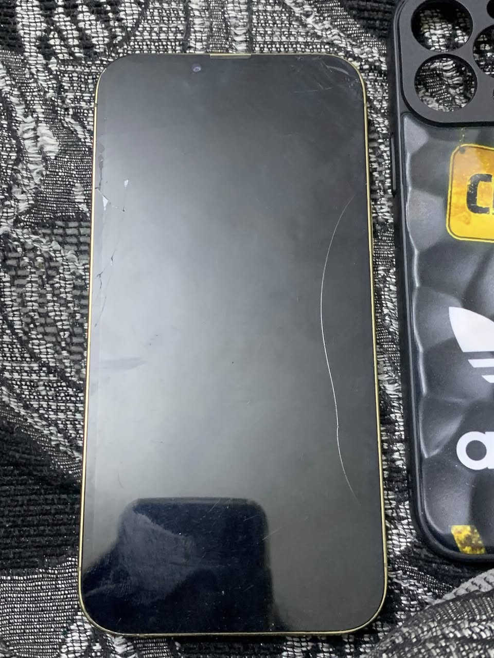 سلام عليكم وين ال يدور ايفون رخيص آيفون 13برو ماكس مبدل بطاريه وشاشه خوش نوعيه شاشه بيها ضربه ما مثر عل شي السعر 350وبيها مجال بصيط ملاحضه كأمره المامي توصل خاص أو رقم بيها وتساب *********** ماكن موصل جانب لأيسر
