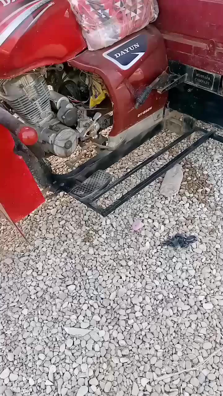 ستوتة دايوان موديل  2017 اوراق اصولية نضيفة مثل ماموضح بالصورة مكاني كوت حي الحكيم السعر مليون و 350 الاستفسار خاص


**إذا كنت صاحب هذا الإعلان وتريد حذفه لأي سبب، رجاءا أرسل رسالة إلى الدعم الفني**