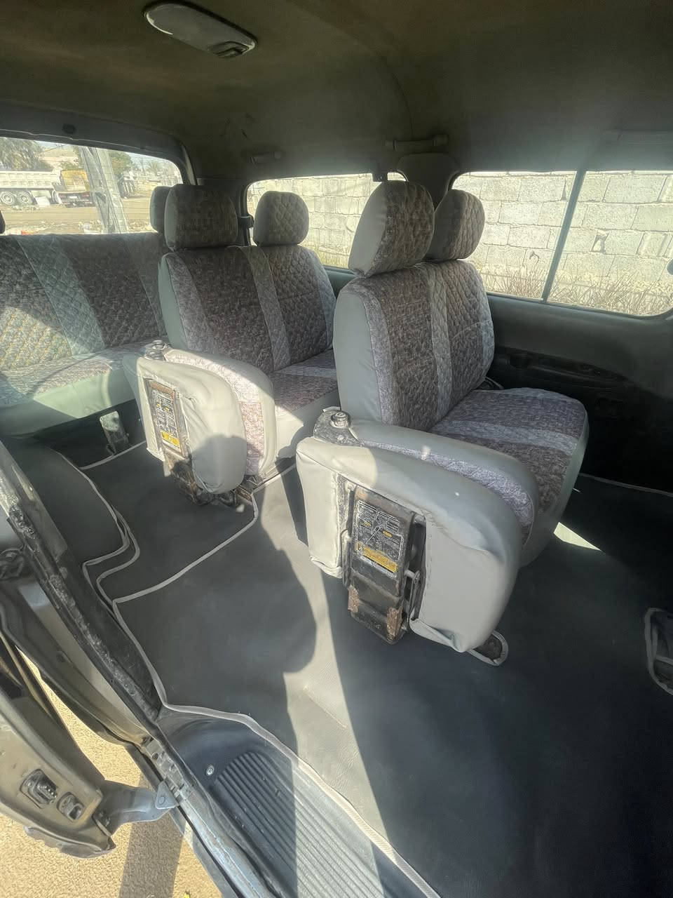 سلام عليكم ستاركس  2007   صبغ صفحتين  دوشمة جديد سياره نضيفة خير من لله كير جديد اكسن   رقم الهاتف ***********
*********** سعر 73 وبيه مجال
