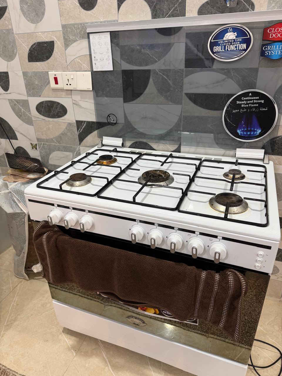 طباخ ايطالي  استخدام اقل من ٥ اشهر 
***********
