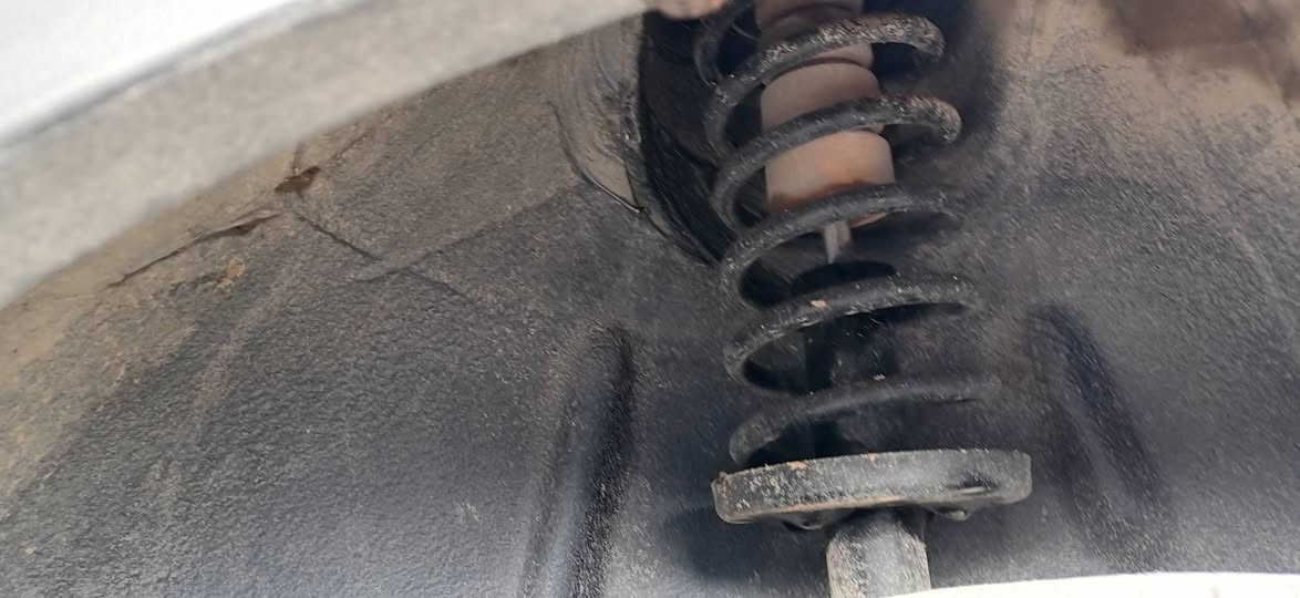 سلام عليكم سياره كولف 92 مكينه مكفول كير اوتو تبريد تدفئه كامره خلفيه سنتر لوك اربع بيبان اريد ٤٢المكان بابل الرقم ***********
