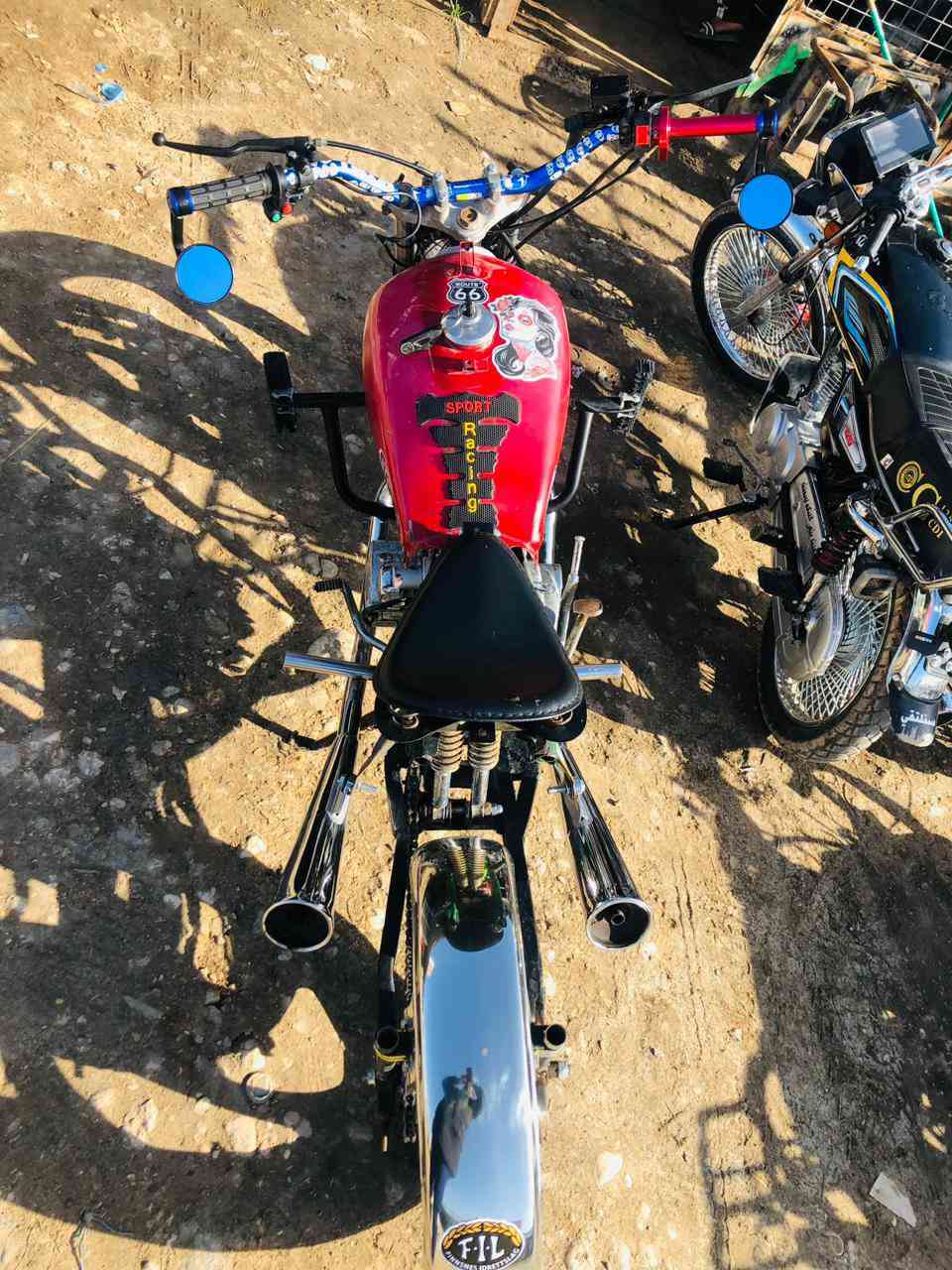 سلام عليكم 
سعر ٤٥٠
دراجه معدله كشن واحد محرك جبير ناعم عربانه مطوله دراجه منزلها نشاط فول سوبر ويا المحرك سكان مال بطحه سكليتر رياضي دوسات رياضي نشرات فدراليه قناع جوكر وداخله اضويه مرايات كلاسك ناعمه فول 
بيها نمرة ال٣ ما تاخذها يعني ٢ ونوب ٤ غير هذا مابيها اي خلل تجي تفحص وتاخذها كلك بدون اوراق بيع او مراوس حسب القناعه للتواصل خاص او رقم
***********
