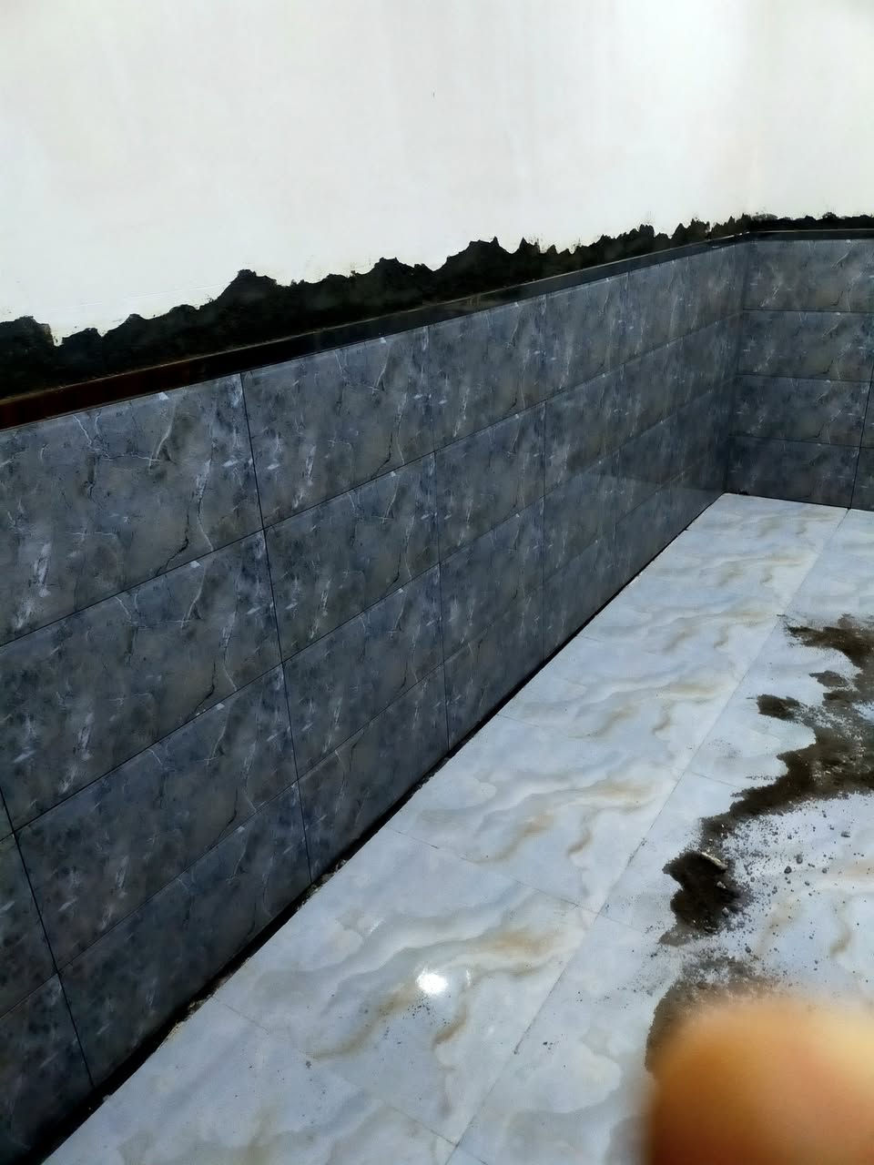 ابو مريم المصري خلفه تطبيق سرميك بورسلين مرمر كاشي متفرغ حاليا في بغداد ***********
