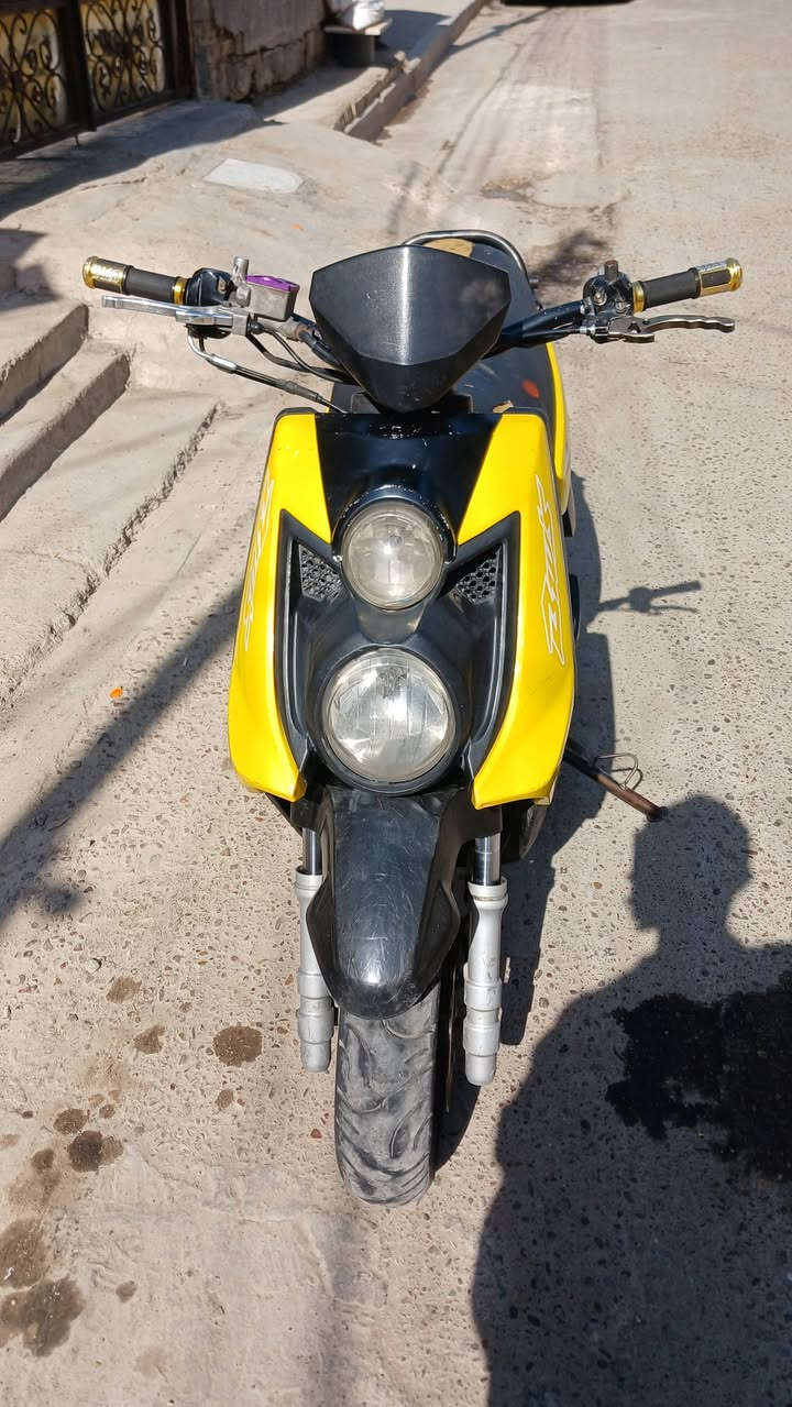 سلام عليكم سكنز جبلي مديل 2014
دراجة شلعة تاكل كاع كاملة مابيه اي نقص 
عنوان زعفرانية  
***********  واتس موجود واتصال 
950
