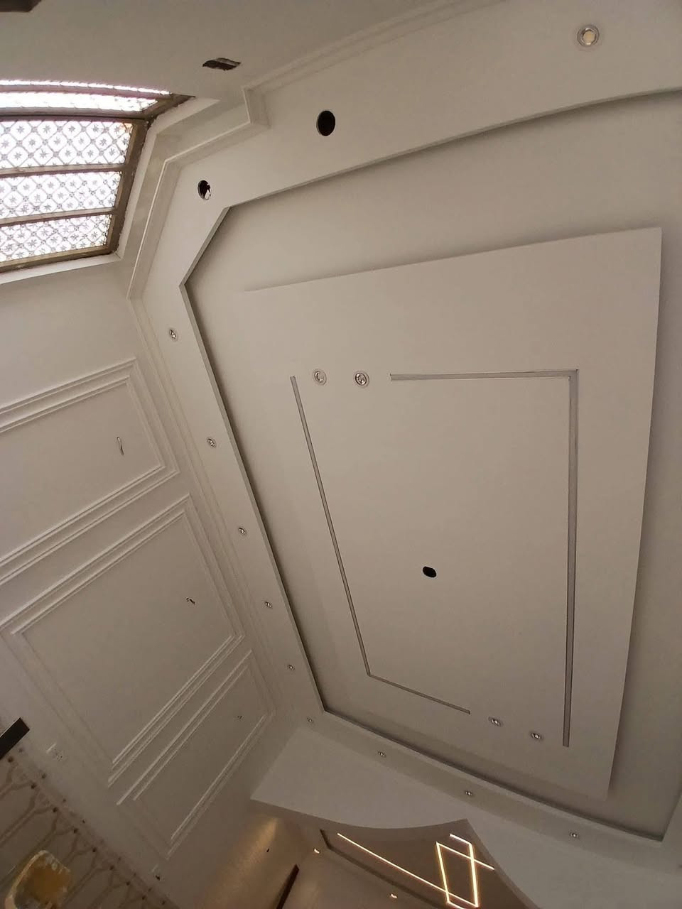 صبغ وديكورات واجهات بديل الخشب بديل الرخام الاتصال على الرقم ***********
*********** واتساب
