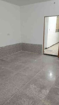 للايجار في السيدية لدى مكتب الكرم للعقار مشتمل طابق ارضي المساحة 100م ...