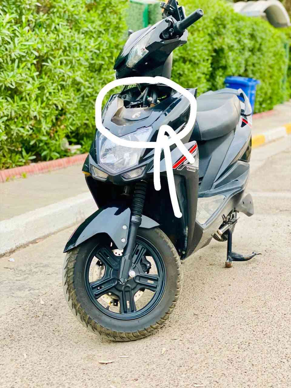 سلام عليكم 
دراجه سكنس شحن 2025 
6بطاريات مسطره
نضام R
4نمر 
بصمتين
لد 
دراجه كلش نضيفه وبعدها جديده 
فقط بيها نقص الي ماشر بصوره 
سعرها 700 بغداد حي العامل 
***********
