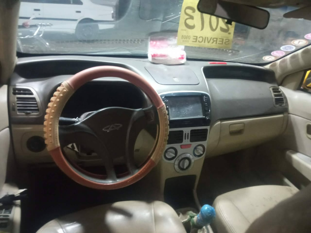 السلام عليكم شيري فلاوين موديل ١٣ سياره حلوه مطلوبه للمصرف رقم بغداد احمر بس واكف بيهه نوزل واحد كهرباىياتهه شغاله كلهه سعر مناسب مكاني بغداد اتصل وتدلل *********** واذامراوس حسب القناعه
