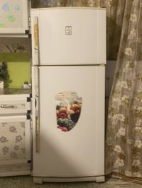 ثلاجات بيكو جديدات السعر250وبيه مجال للتواصل 07714886982