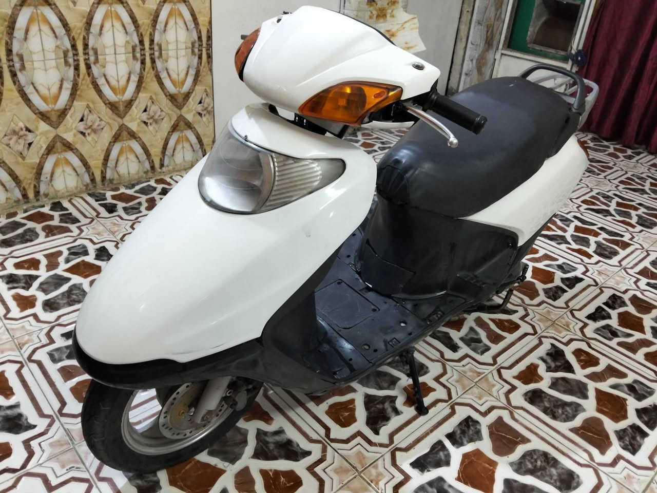 السلام عليكم سبيسي ياباني محرك مكفول كهربائيات كلها شغاله سلف وهندر باتري جديد السعر 400 مكانه كوت قضاء الحي للأستفسار اكثر(***********) مكلف بالنشر
