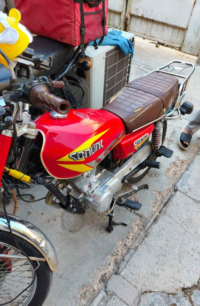 سلام عليكم للبيع دراجه ايراني ٤كير موديل 2024
ااي نواقص مابيه كامله من كل النواحي سعره 500او بيه مجال 
العنوان بغداد صليخ الاستفسار ***********
