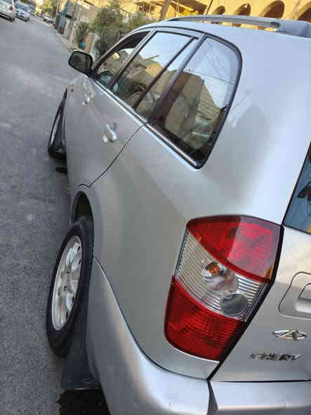 شيري تيكو موديل 2011كير ميكانيكي مرغوب بسوك.رقم بغداد . سيارة نظيفة كشنات جلد...تخم تاير..
.محرك2000...مثبت سرعة..مانع انزلاق..كير مكفول ومكينة بشرط كفاله كير ومحرك..تبريد ثلج. الغرفة سيارة نظيفة سيارة جاهزة مابيهة اي نقص مكفولة من حادث  السعر 62وبيهة مجال بسيط... عنوان دورة شارع 60 رقم الهاتف ***********
