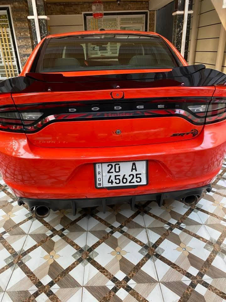 السلام عليكم
للبيع فقط جارجر 2018 اصل بوليسي مصبوغه عام تغير لون حادث باب خلفي وجاملغ بدون دواخل مكينه 3600 كير تعليك السياره جاهزه مابيها اي نقص سونار موجود 
السعر 165 وبيها مجال 
الرقم بي واتساب ***********
