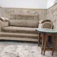 تخم 10 مقاعد للبيع سعره 150 وبي مجال مكانه بغداد