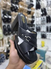 شحاطة كعب • نسائي طبي • ٣٧-٤١